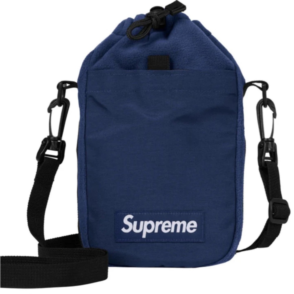 SUPREME 🆕 🔥Polartec Sling bag, NAVY